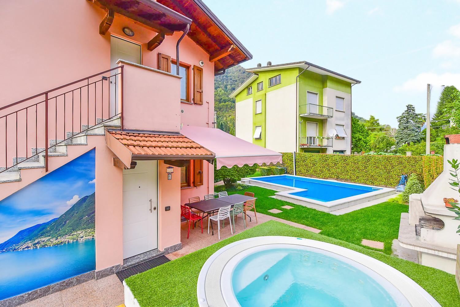Jane E Jolie Private Swimming Pool Holiday home